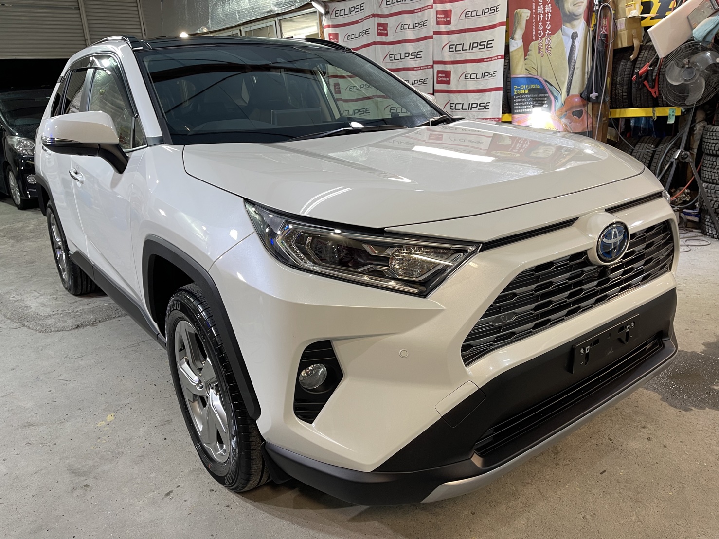 札幌でトヨタ RAV4のアークバリアWを行いました。