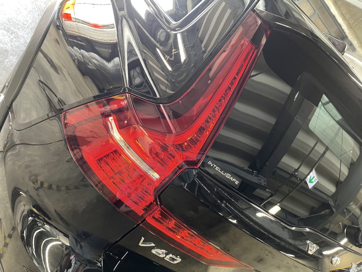 札幌でボルボ V60のアークバリア施工を行いました。